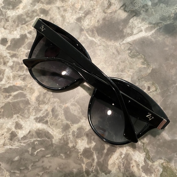 Zadig & Voltaire Sunglasses - Picture 5 of 6